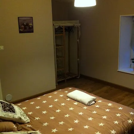 莱斯里拉斯玫瑰旅馆 招待所