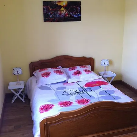 莱斯里拉斯玫瑰旅馆